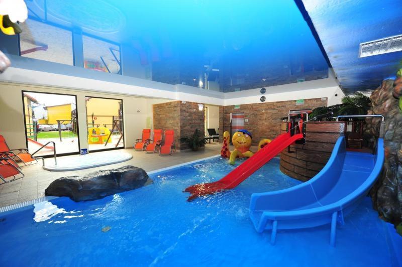 Hotel Arena Slonca à Łeba Extérieur photo
